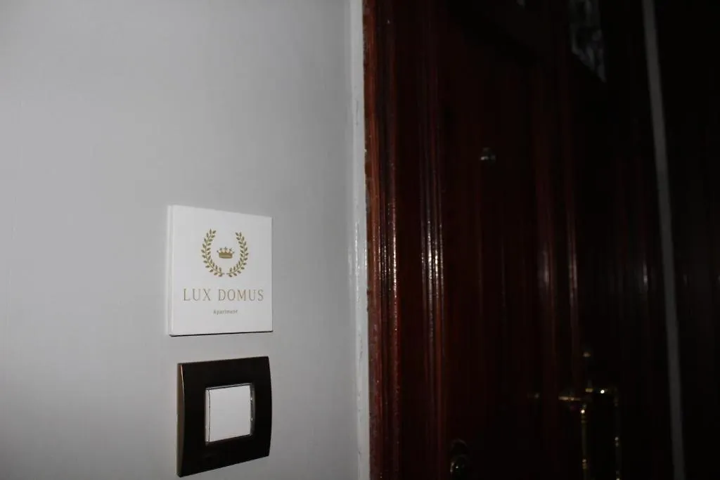 Lux Domus Apartment Bari 0*,  Italie