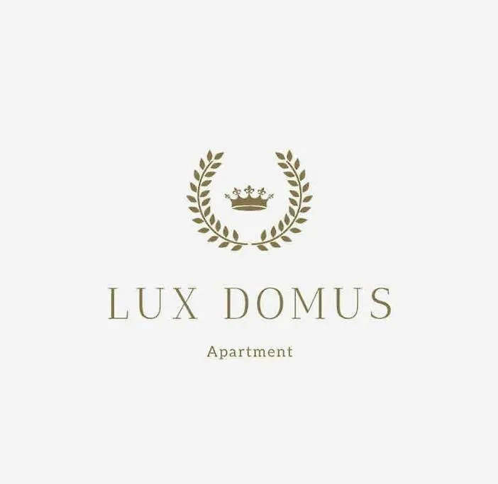 Lux Domus Apartment Bari 0*,
