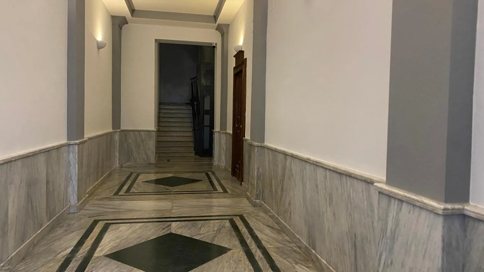 Lux Domus Apartment Bari Italia